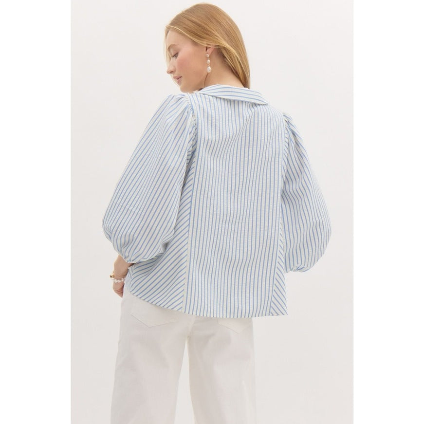 Womens Sweet Doll Shirt With A Notch Lapel And Puff Sleeves