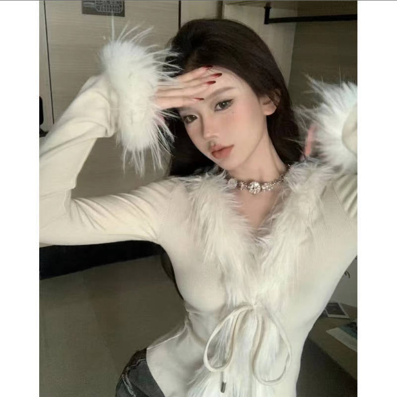 Womens Slim-fit Cropped Long-sleeve Fuzzy Top