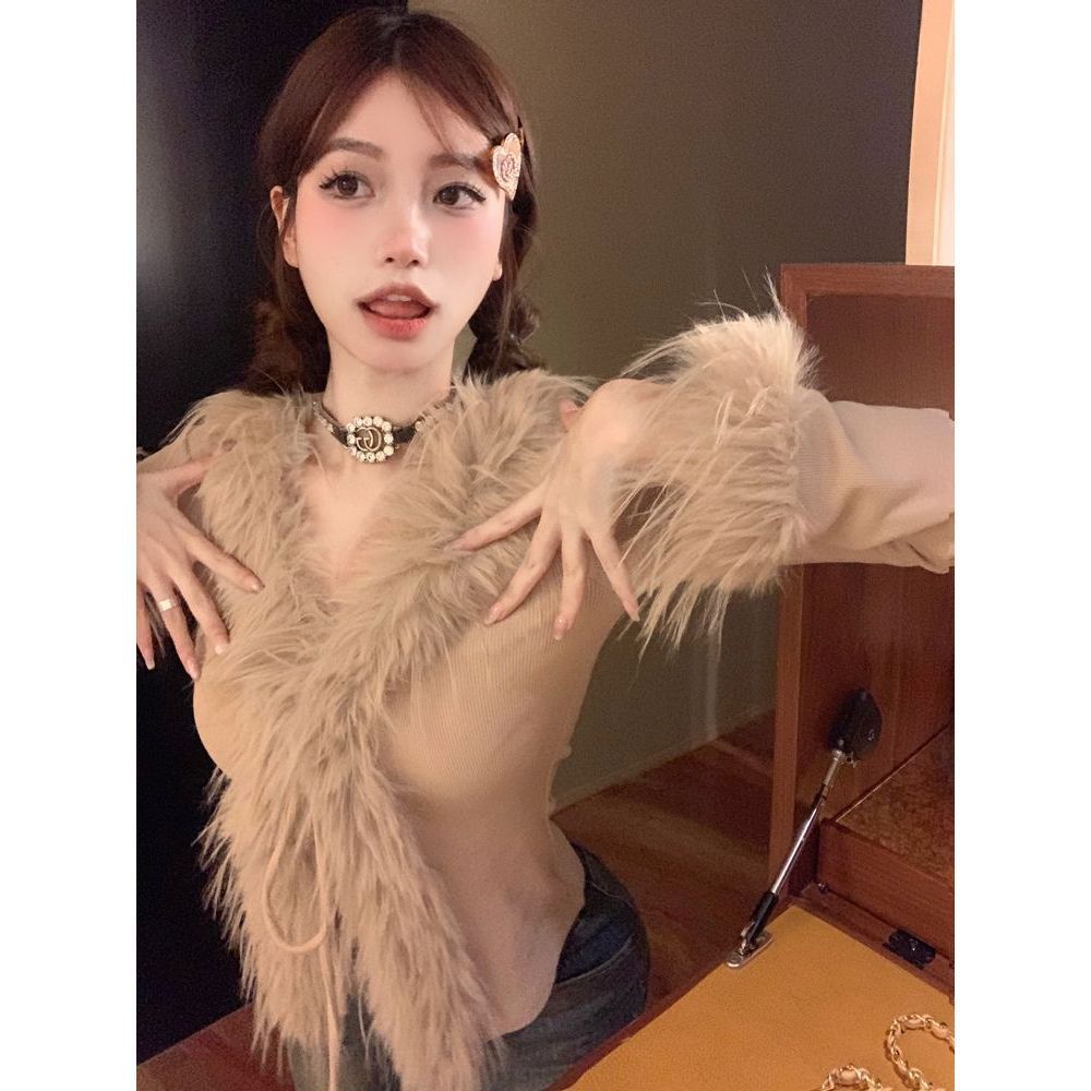 Womens Slim-fit Cropped Long-sleeve Fuzzy Top